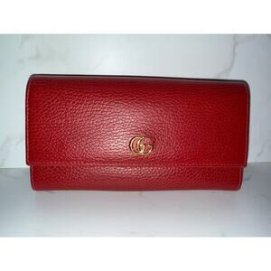 Gucci GG Marmont Continental Wallet in Red Leather